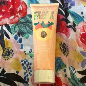 Amuse Peach Facial Cleanser